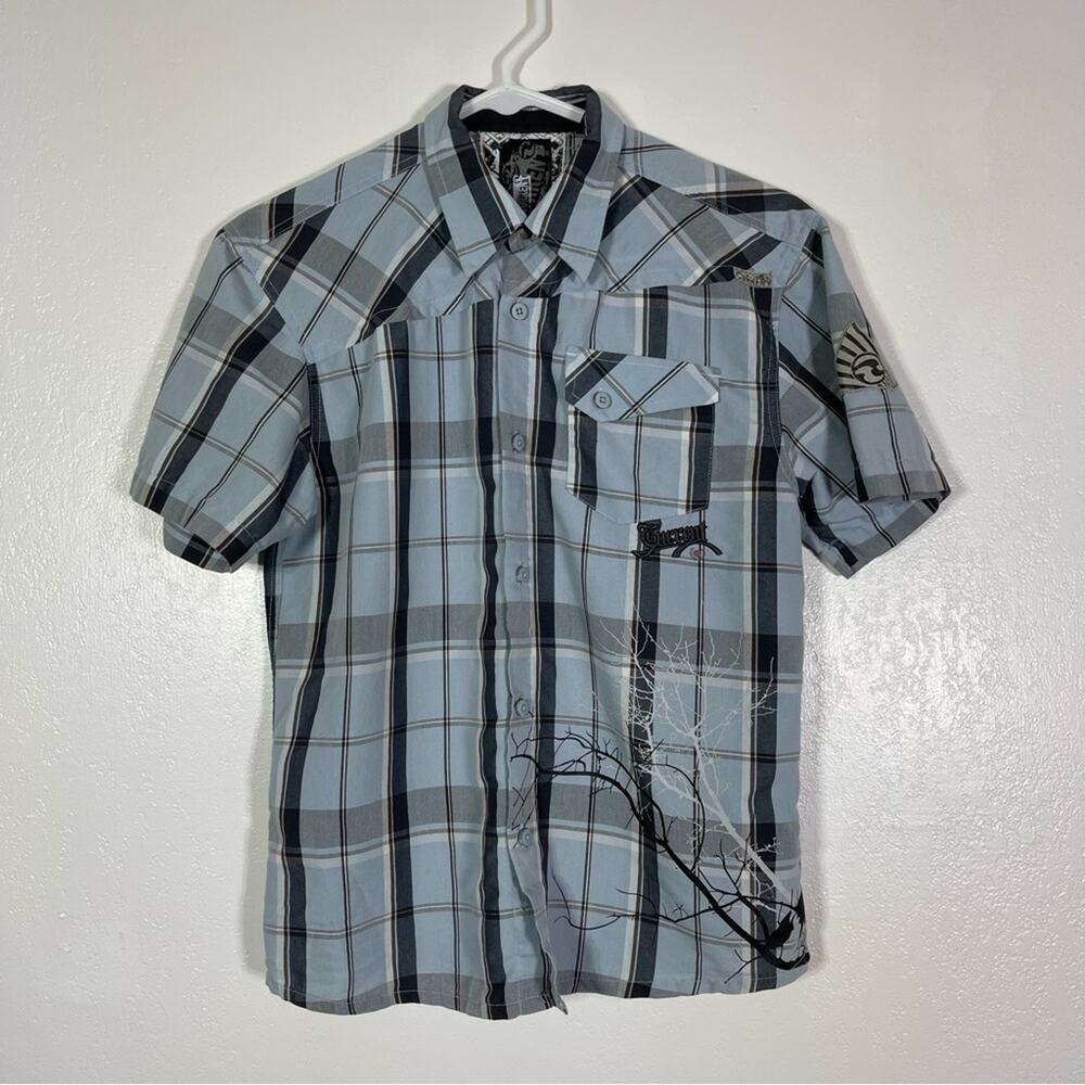 Current Plaid Short Sleeve Button Down Shirt. Size Medium. Excellent condition!